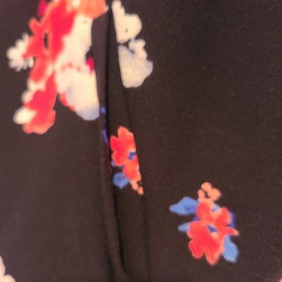 Vince Camuto floral bloom bomber jacket - Picture 3 of 15